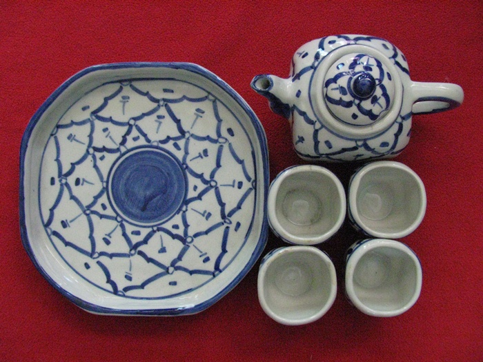 ชุดกาน้ำลายครามค่ะ