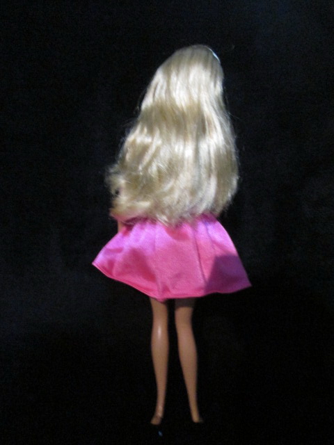 barbie as the Housewife of Beverly Hill ตุ๊กตาบาร์บี้แท้มือสองสภาพดี