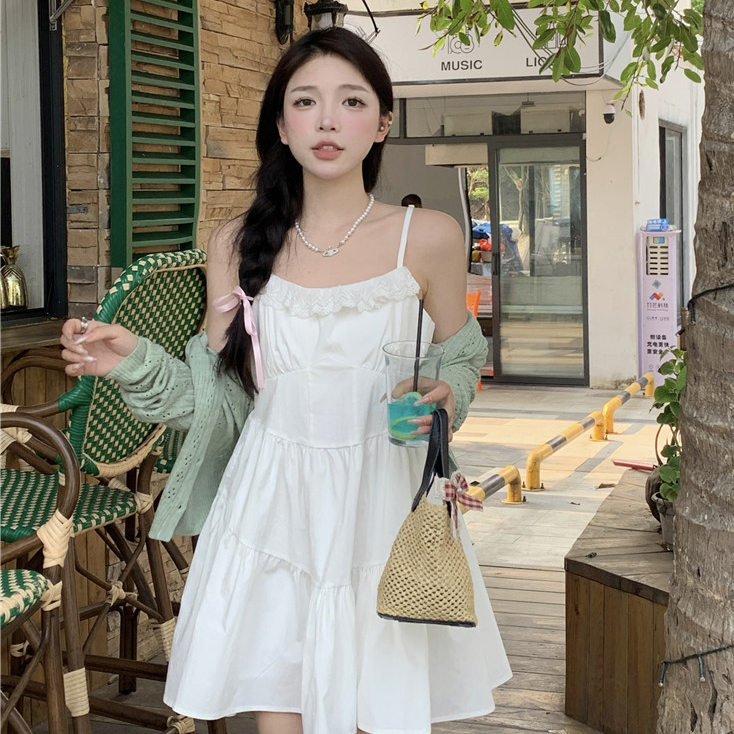 พร้อมส่ง 🍞 White truffle dress เดรสสายเดี่ยวแต่งระบายตรงอก (IN38641)