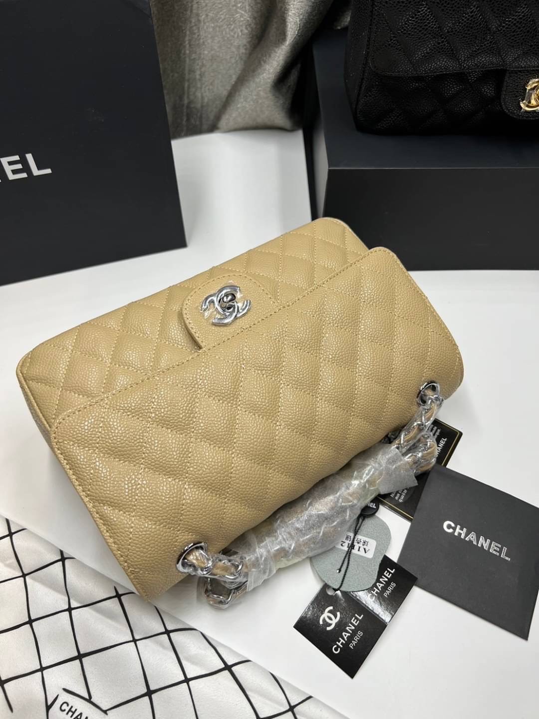 พร้อมส่งโทนพาสเทล CHANEL Classic in Pastel 25cm กระเป๋าสะพายรุ่นยอดนิยมเรียบหรู เกรดออริ 1:1 ใช้งานต่างประเทศได้ ภาพถ่ายจากงานขายจริง
