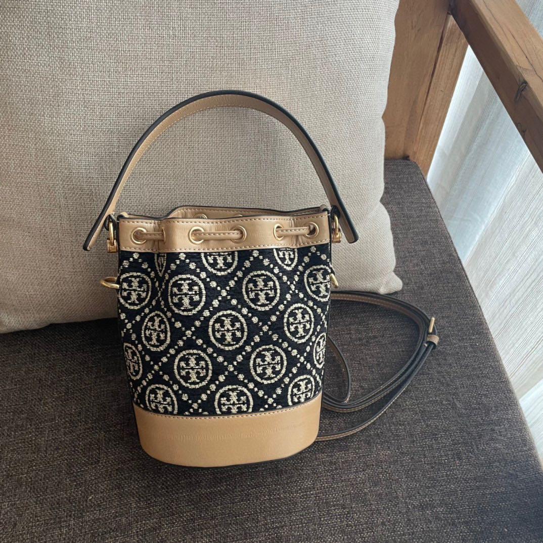 Mini : Tory Burch T Monogram Chenille Mini Bucket Bag กระเป๋าทรงบัคเก็ต ไซส์มินิ สีดำสุดคลาสสิก