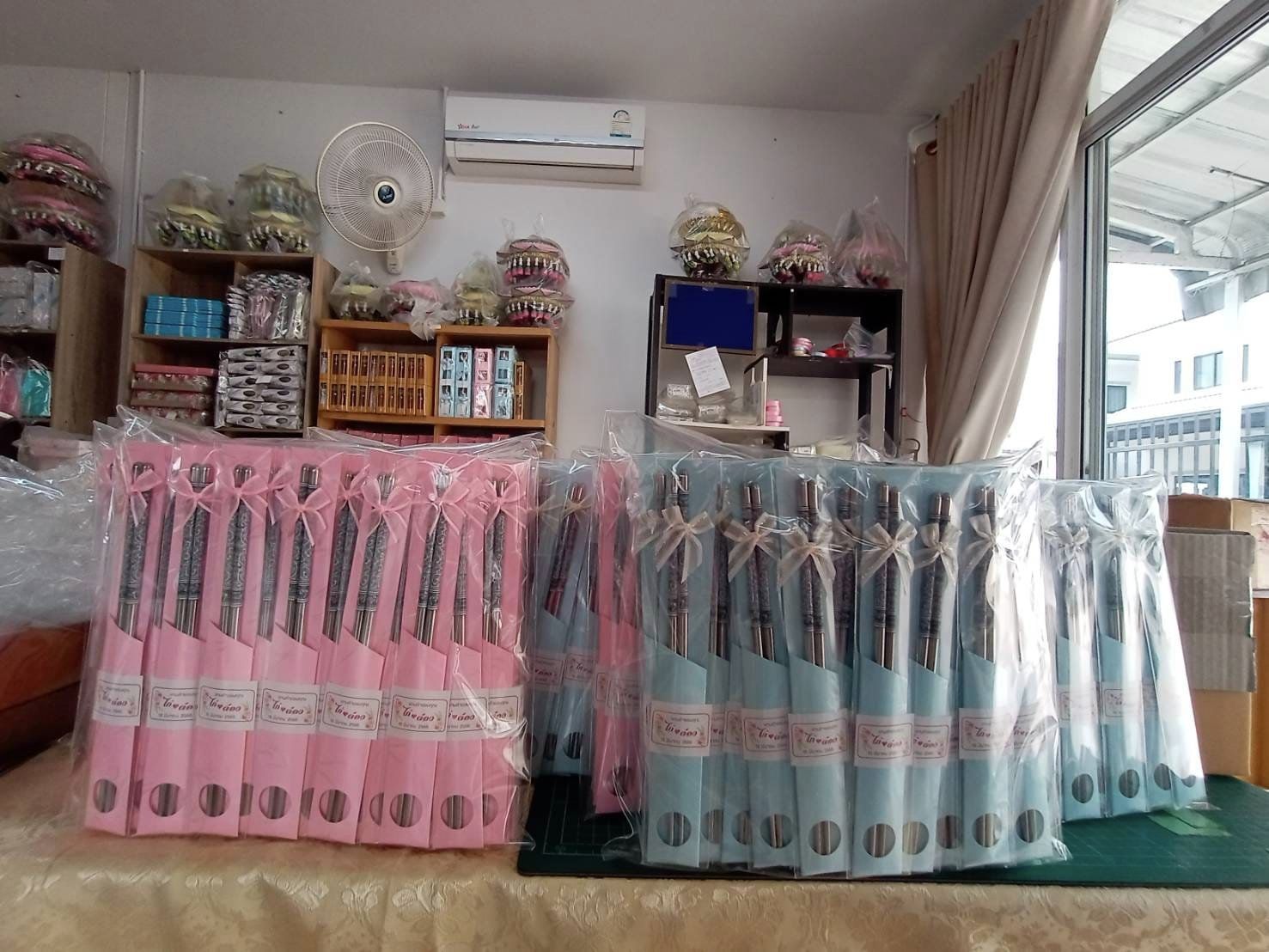 ตะเกียบสแตนเลส 23 ซม. (แพคซอง-โบว์-สติกเกอร์)