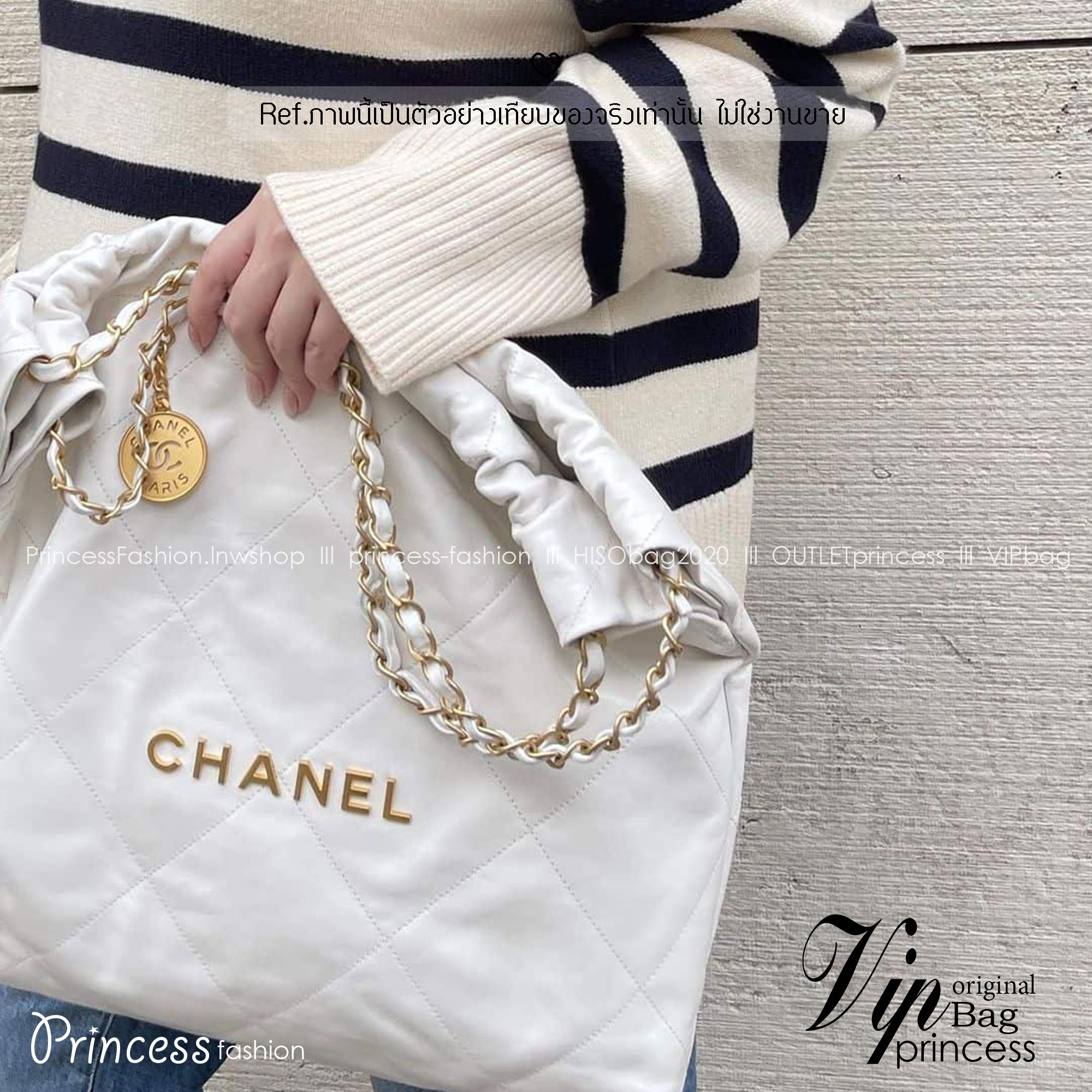 Small CHANEL 22 Handbag แรงเกินต้านที่สุดกับไอเท็มนี้ ที่สาวๆหรือใครๆก็ต้องมี มาในไซส์ใหญ่ รูปทรงใช้ง่ายขึ้น แต่ยังจุได้หนักๆเหมือนเดิม ดูหรูหรา เกินเรื่องที่สุด กับกระเป๋าสะพาย ดีไซน์เรียบหรู คลาสสิค แถมได้ใบลูกไปอีก