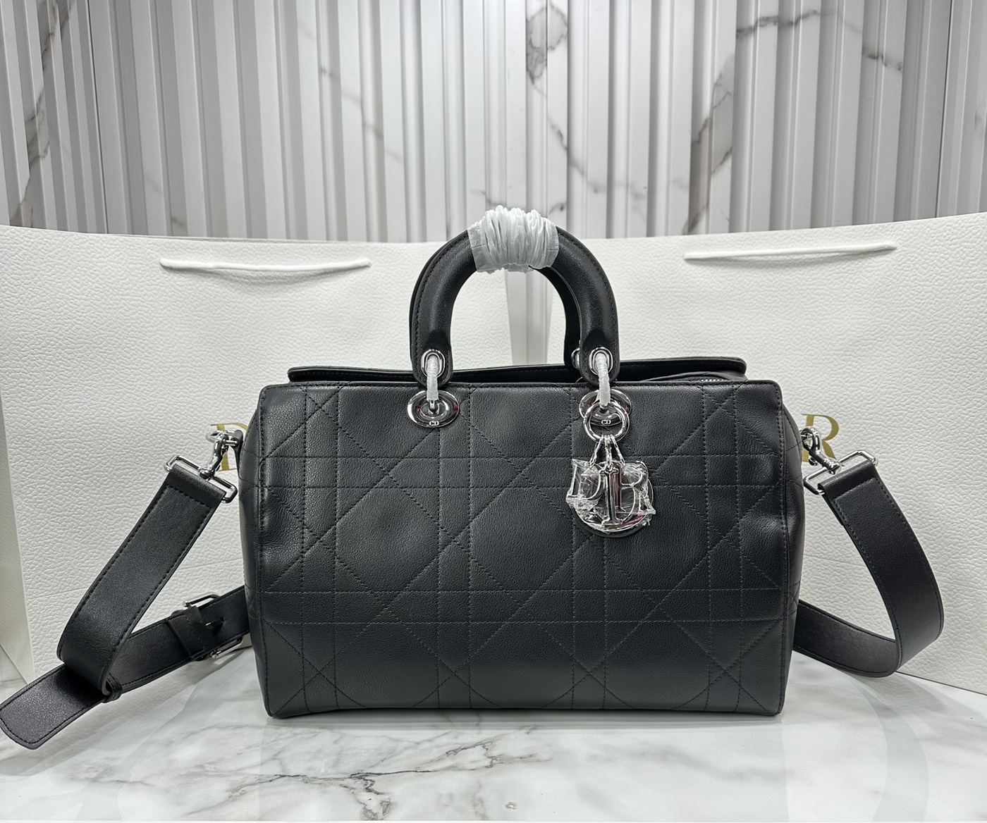 ORI หนังแท้ | Dior Granville Cannage Leather 2way Bag / Dior Keepall Bag กระเป๋าสะพายใบใหญ่ ภายในโล่งกว้างจุของได้เยอะ