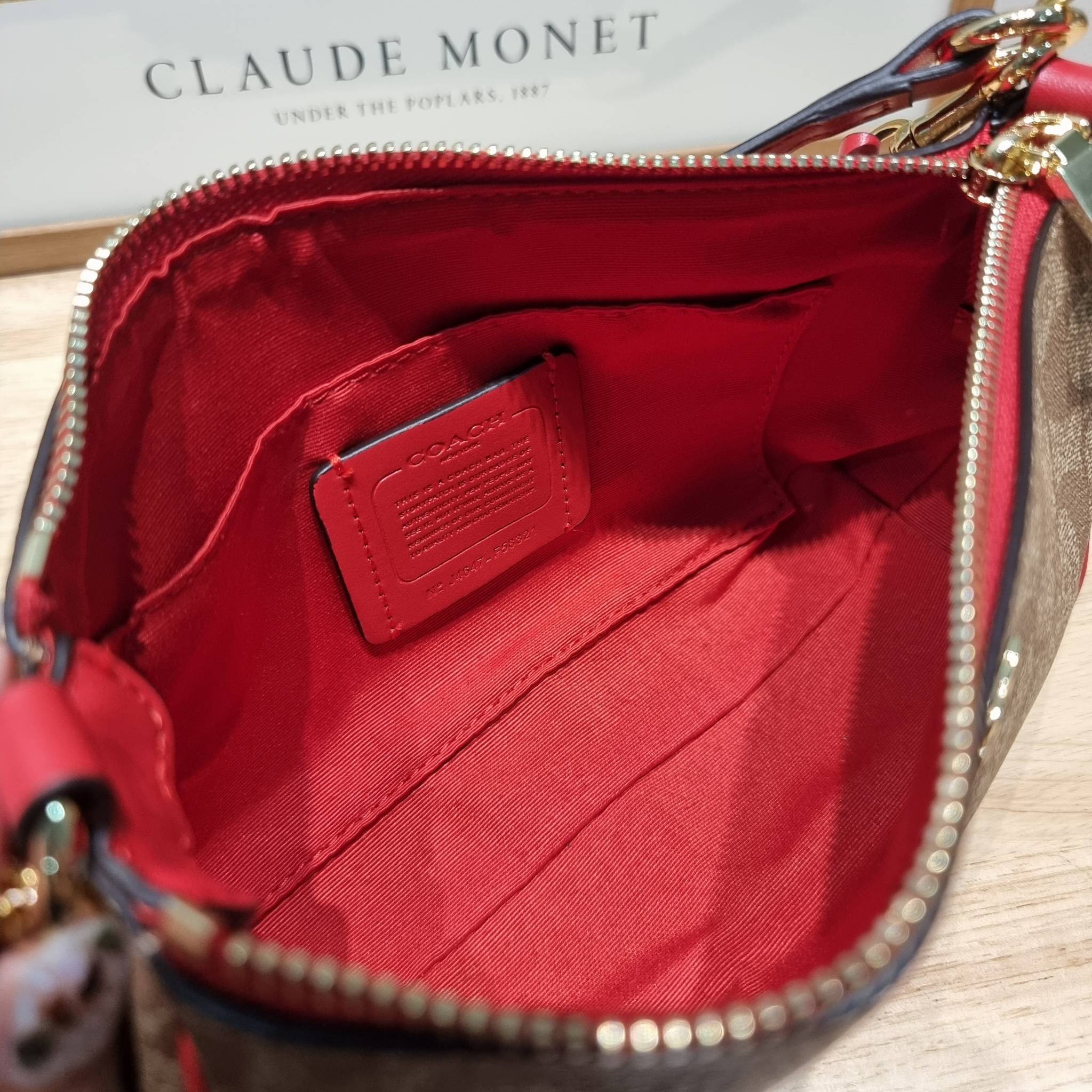 COACH TOP HANDLE POUCH F58321 พร้อมส่ง 9 สี กระเป๋าทรงพอช ยอดฮิต ยกขึ้นแท่น ด้วยดีไซน์ที่ออกมาให้ใช้งานได้ง่าย ขนาดกำลังเหมาะ