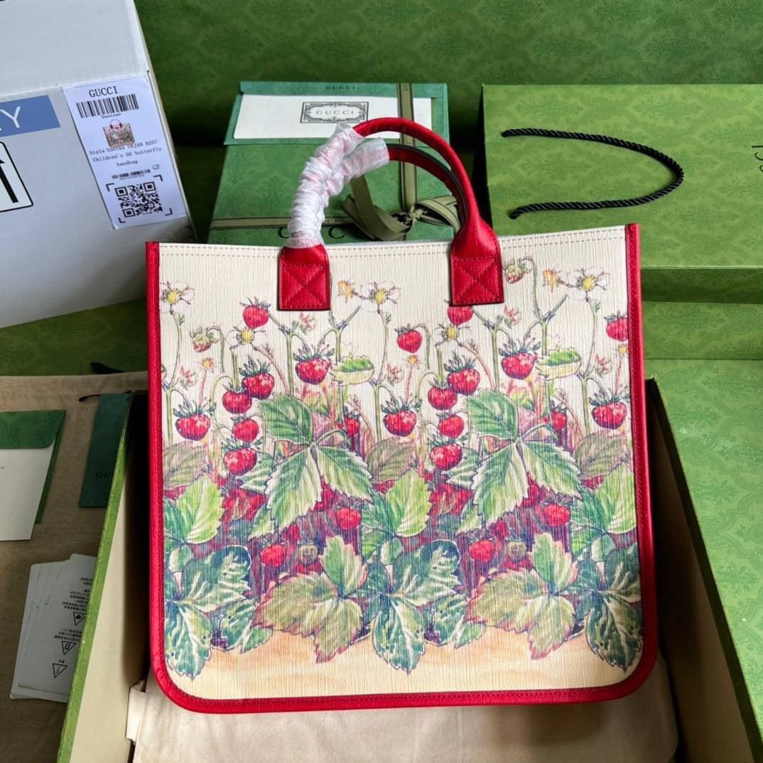 GUCCI Fairies Strawberry Tote Bag / Gucci kid tote พร้อมส่ง เกรดท็อปออรินอล งานเหมือนสุด หนังแท้ สวยงามตามรูป TOP ORIGINAL 1:1 เกรดเทียบแท้ ใช้สลับแท้ได้ ใช้งานต่างประเทศได้