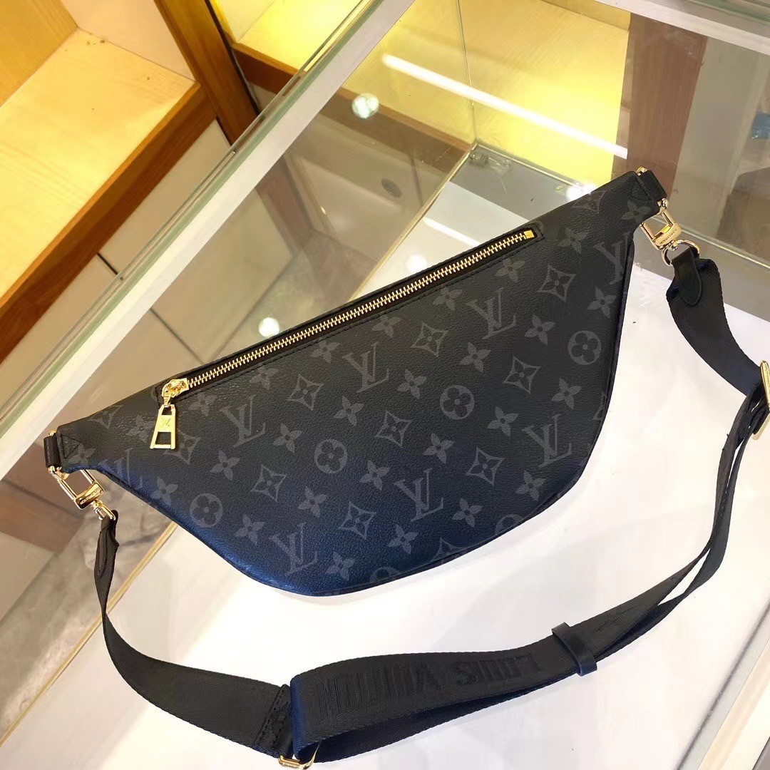 LV Hight Rise Bambag / LV Belt Bag พร้อมส่ง กระเป๋าคาดอก/คาดเอว ใช้ไ้ทั้งชายหญิง ไอเท็มเด็ดที่ใครๆก็ต่างรอคอย!! ทั้งดีไซน์และฟังก์ชั่นการใช้งาน ตอบโจทย์แน่นอนจ้า