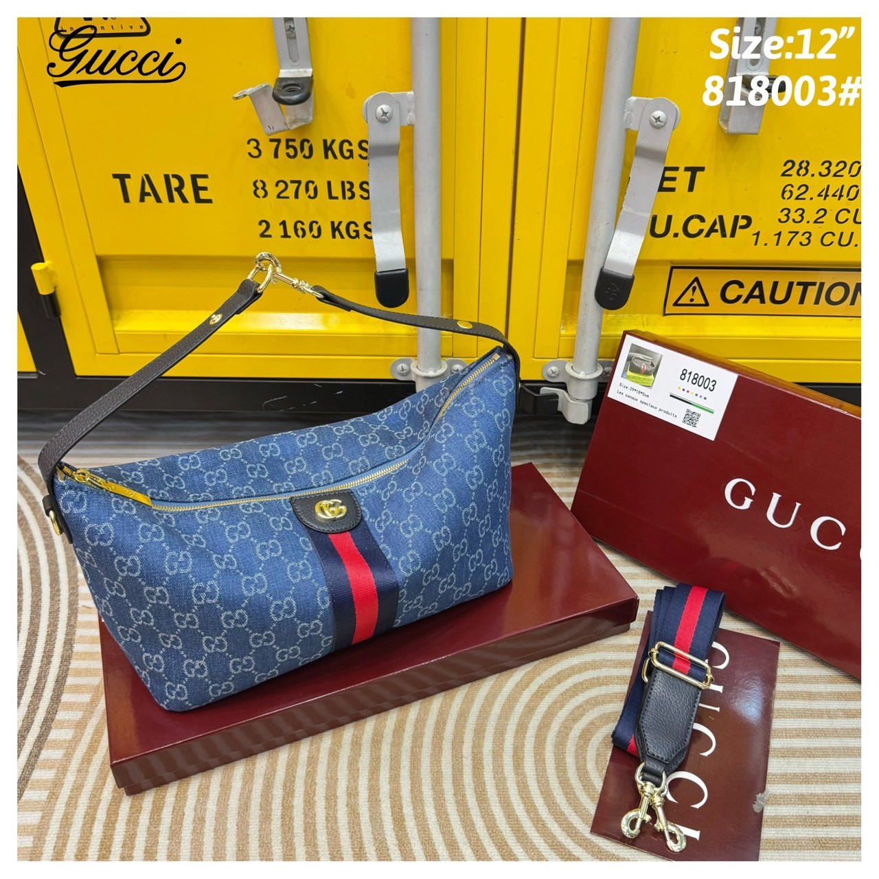 GUCCI GG Ophidia Large Shoulder Bag ใหม่ล่าสุด จากเทศกาล Gucci Cruise 2026 กับกระเป๋าถถือ/สะพาลไหล่ใบใหญ่ ยังคงเป็นคอลเลคชั่นตัวเด่น สวยสะบัด! ดีไซน์ทรงยอดฮิตติดกระแสสุดๆ