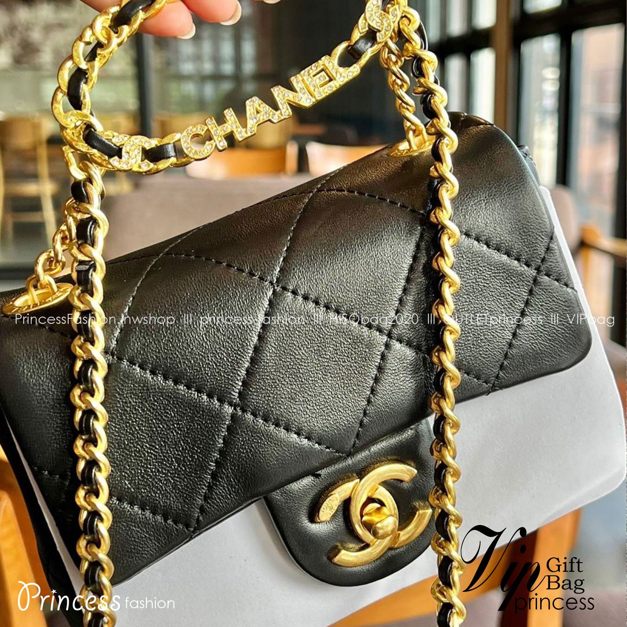 Chanel Mini Flap Bag with Top Handle 6.5" /CHANEL CHAIN SHOULDER BAG จัดไซด์เล็กมาให้ด้วย เพราะแต่ละคนชอบไม่เหมือนกัน😘 หนังสวย เรียบ สัมผัสนุ่มมือ น่าใช้มากๆ