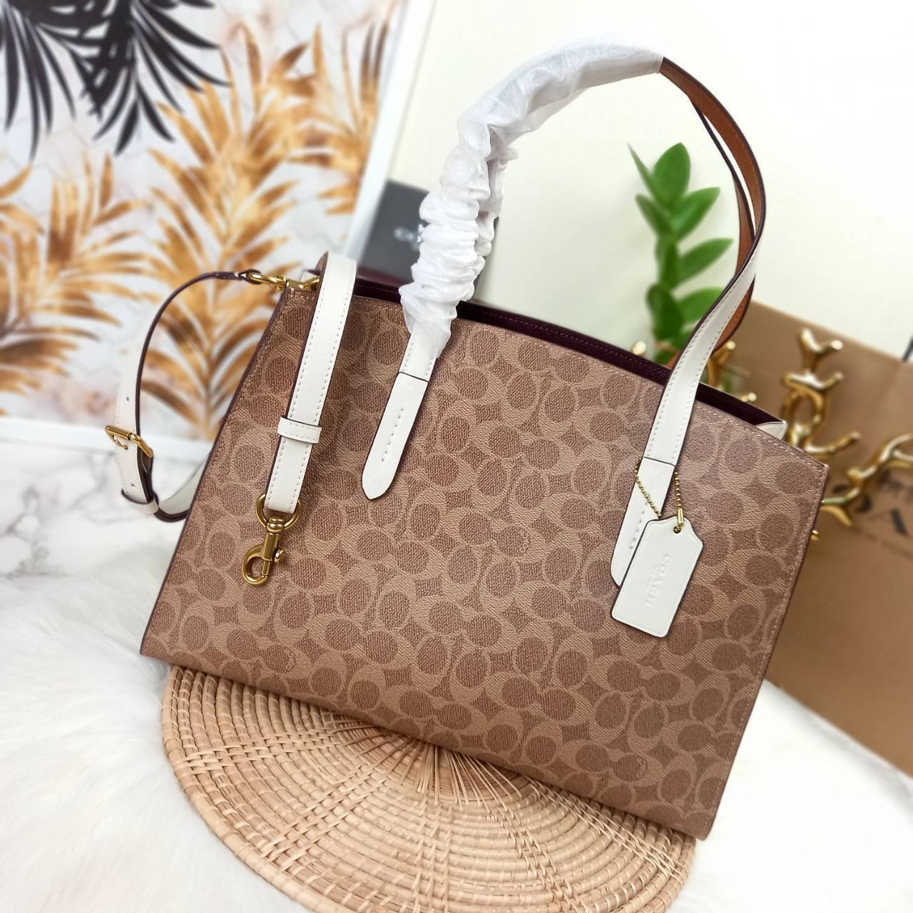 COACH CHARLIE CARRYALL IN SIGNATURE CANVAS (31210) ðšāđāļĢāļĩāļĒāļāļŦāļĢāļđ āļāļĨāļēāļŠāļŠāļīāļ//āļāļĢāļ°āđāļāđāļēāļāļ·āļ āļāļĢāļ°āđāļāđāļēāļŠāļ°āļāļēāļĒ āļāļĢāļ TOTE āļŠāļļāļāļŦāļĢāļđāļŦāļĢāļē āļāļĩāđāļāļāđāđāļāđ āđāļĄāđāļāļģāđāļ// āļ§āļąāļŠāļāļļāđāļāļāļ§āļēāļŠ āļāļŠāļĄāļŦāļāļąāļāđāļāđāļāļļāļāļ āļēāļāđāļĒāļĩāđāļĒāļĄ āļĢāļđāļāļāļĢāļāđāļāļāđāļāđāļ āļĨāļēāļĒ SIGNATURE āļŠāļ§āļĒāļĄāļēāļ// āļāđāļēāļāđāļāļĄāļĩ 2 āļāđāļāļāđāļĨāđāļāļāļ§āđāļēāļ āđāļĨāļ°āļāļĩāļ 1 āļāđāļāļāļāļīāļāļ