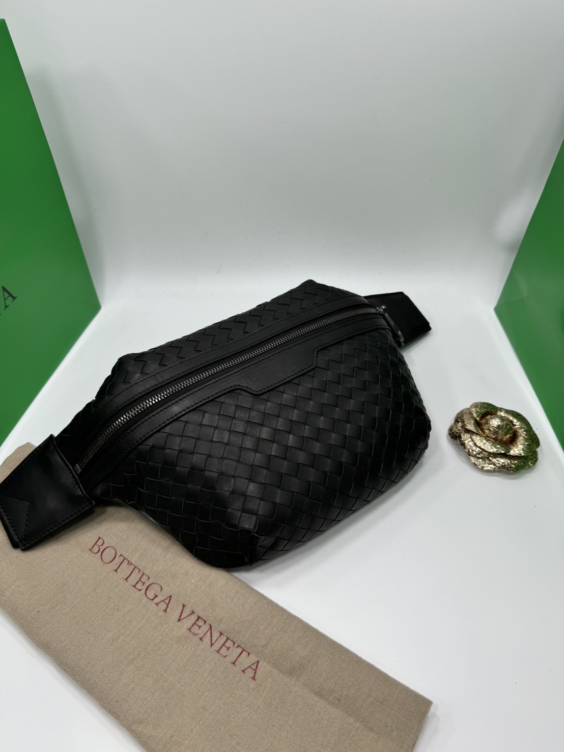 BOTTEGA Belt Bag กระเป๋าคาอก ดีไซส์สานเป็นเอกลักษณ์ everyday look เอาใจหนุ่มๆ สวยเท่คลาสสิก เกรดออริ 1:1