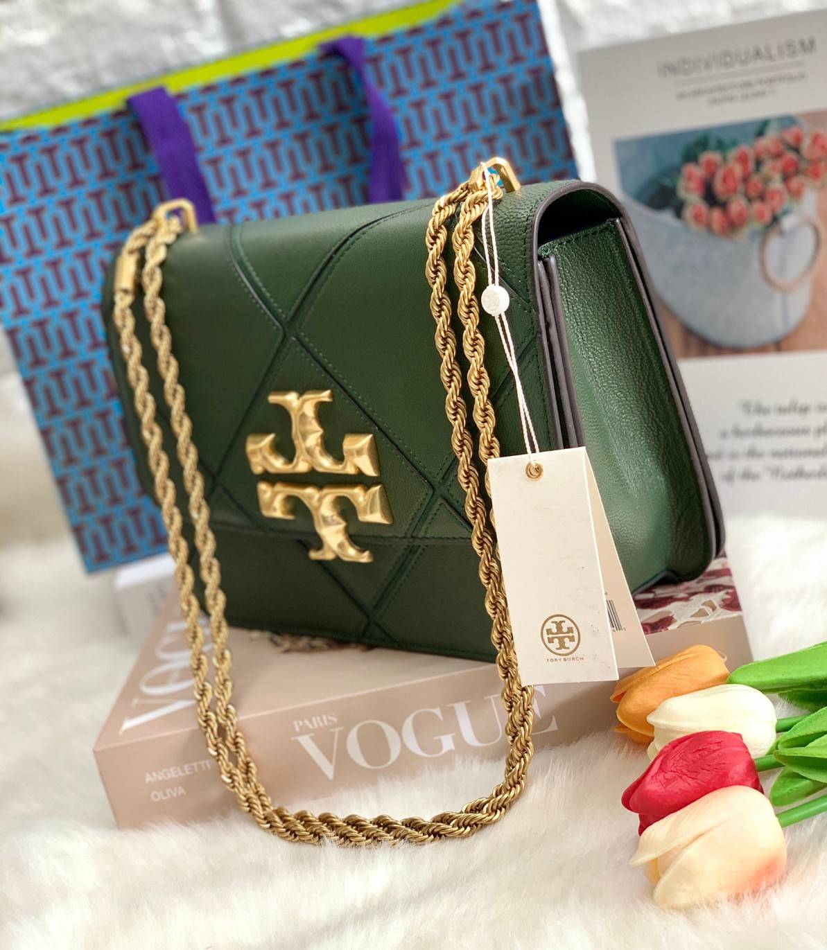 สวยจริงคุณภาพสูง ไม่จกตาค่ะ!! TORY BURCH ELEANOR QUILTED CONVERTIBLE SHOULDER BAG ((73590)) พร้อมส่งที่ไทย ใครรออยู่ห้ามพลาด จำนวนจำกัดค่ะ!! อีกรุ่นที่น่าครอบครองมากๆค่ะ😘 กระเป๋าสะพายข้างและทบสายเป็นคล้องไหล่ได้ หนังแท้ชั้นดีที่สุด ทำลายเหลี่ยมตัด