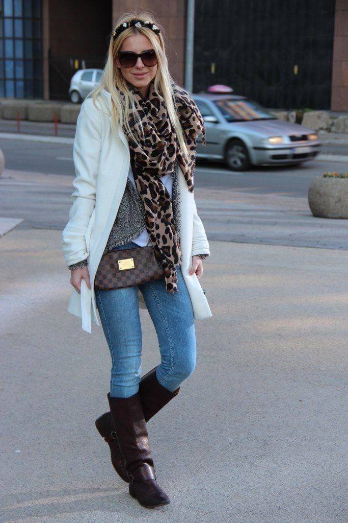 LV CROSSBODY CLUTCH BAG WITH CHAIN / LV Eva Clutch Crossbody Bag กระเป๋าสะพายวีไอพีพรีเมี่ยม วัสดุหนังแคนวาสคุณภาพ โลโก้เพลทอะไหล่ทอง คมชัด หรูหรา เปิด-ปิดกระเป๋าด้วยซิป ภายในเป็นช่องโล่ง ใส่ของใช้สำคัญได้สบายๆ มือถือ พาวเวอร์แบงค์ เครื่องสำอางค์ ของจุกจิ