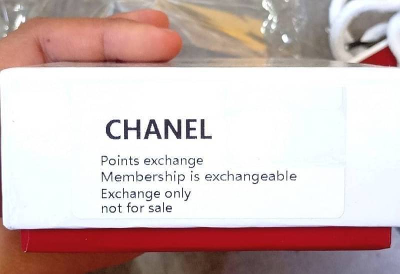 พรีเมี่ยมกิ๊ฟแท้ 100% 】CHANEL DOUBLE EARRING VIP GIFT WITH PURCHASE ORIGINAL PACKAGE (GWP) ชุดกิ๊ฟเซทของกำนัลสุดเลอค่าจากการแลกคะแนนสะสมสำหรับลูกค้า VIP CHANEL PARFUMS ไอเท็มหายากชวนสะสมมาเป็นชุดให้ถึง2แบบ2สไตล์สลับใช้ ดีไซน์สวยหรูเลอค่าสุดคลาสสิค
