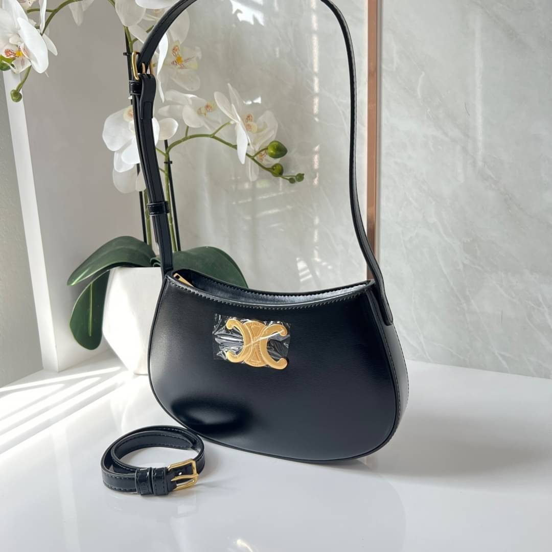 CELINE MEDIUM TILLY BAG IN SHINY CALFSKIN กระเป๋าสะพายไหล่/สะพาย คอลใหม่ทรงสวย มาแรง สวยหรูหรา