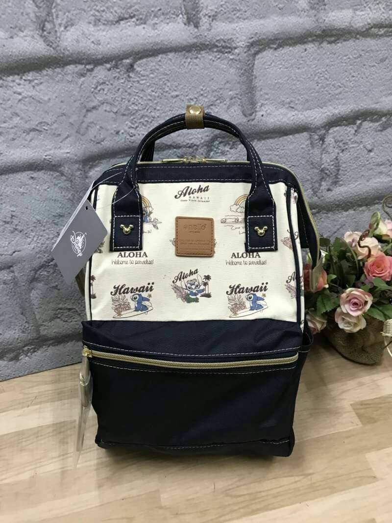 Anello x Walt Disney Mickey & Friends Limited Edition Japan Backpack เป็นการร่วมงานของ anello และวอล์ทดิสนีย์ ที่มาวาดลวดลายลงบนกระเป๋าเป็นตัวละครดิสนีย์ที่มีสีสันน่ารักสดใส วัสดุ canvas คงแบบฉบับที่ปากกระเป๋ามีโครง อีกหนึ่งคอลเลคชั่นที่ควรต้องมีไว้ครอบคร