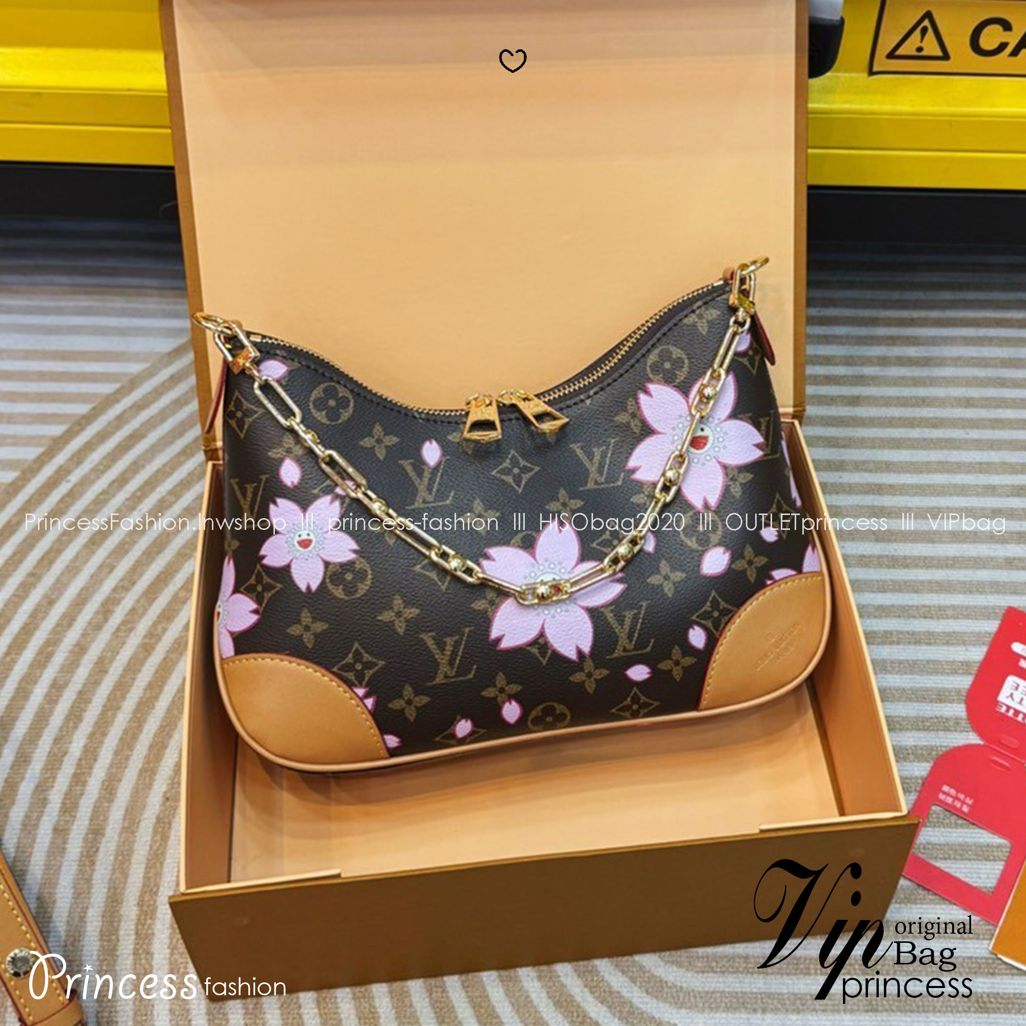 LV x TM Boulogne PM Cherry Blossom bag กระเป๋าสะพาย ดีไซน์คลาสสิครุ่นสุดปัง ปรับลุคให้มีชีวิตชีวาด้วยลายดอกไม้ซากุระเชอรี่บลอสซั่ม คอลใหม่สุดเอ็กซ์คลูซีฟ