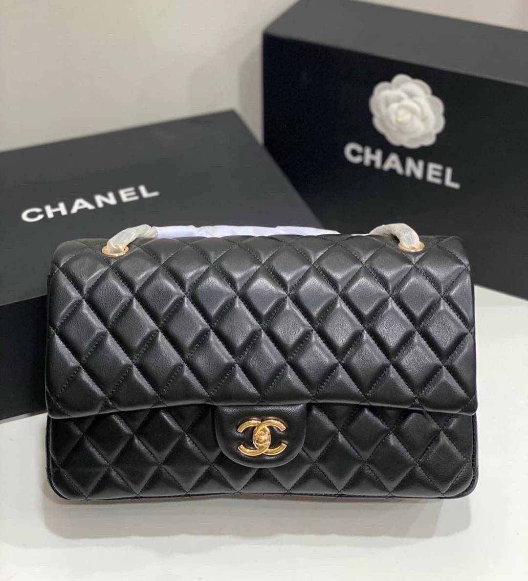 ORI หนังแท้ | CHANEL Classic Jumbo flap Bag 30cm กระเป๋าสะพายรุ่นยอดฮิตตลอดกาล นาทีนี้ต้องซื้อเก็บไว้ รุ่นไอคอนิกที่คุ้มค่า สวยงามหรูหราเหนือกาลเวลา