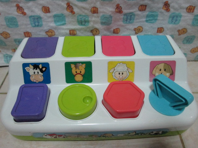 Babies Poppin Pals by Redbox ของเล่นเสริมพัฒนาการสำหรับเด็กมือสอง