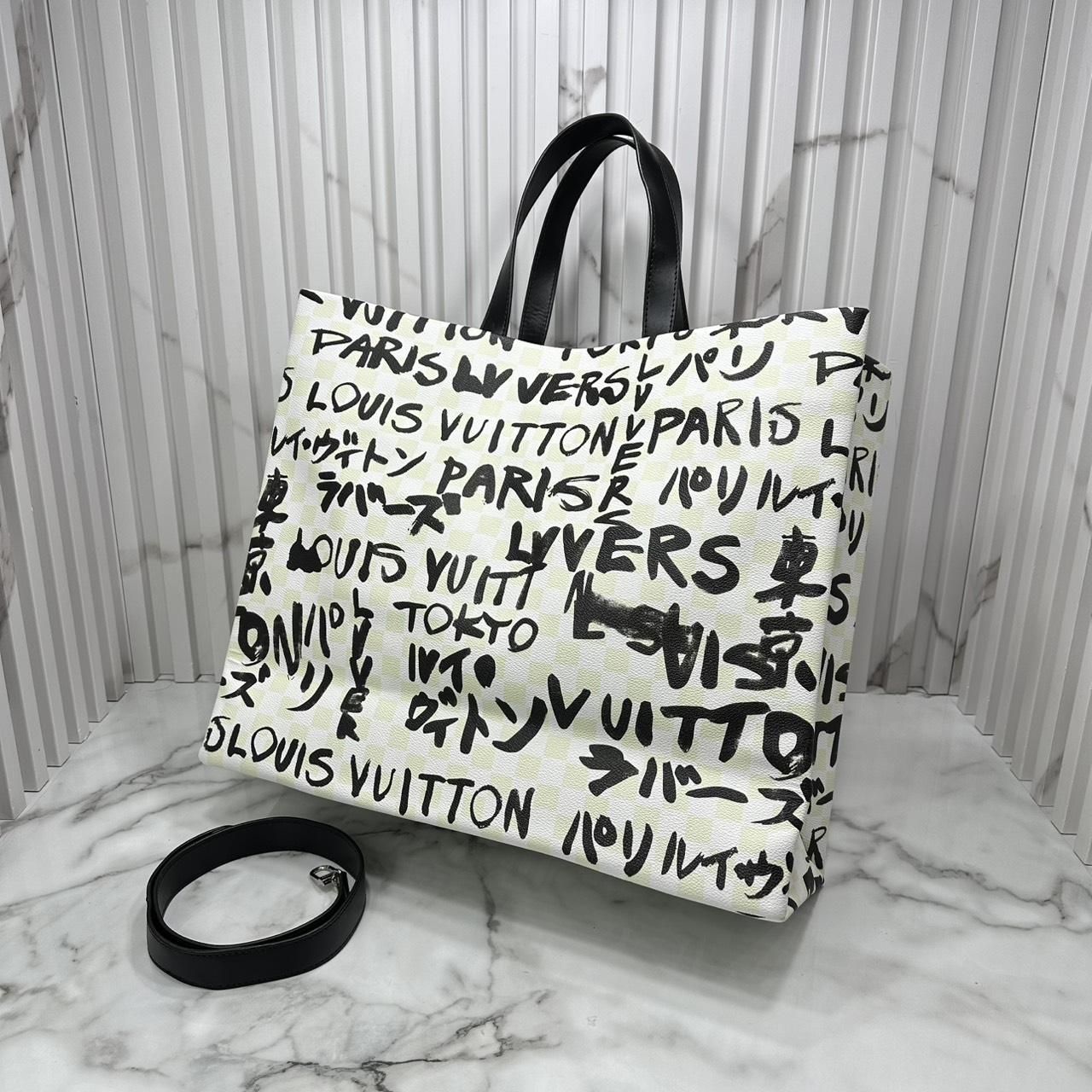 ORI หนังแท้ | LV Shopper Tote MM bag / striking black ink handwriting pattern กระเป๋าทรงโท้ทใบใหญ่ แต่งลายตัวอักษรแบบลายมือเต็มใบ