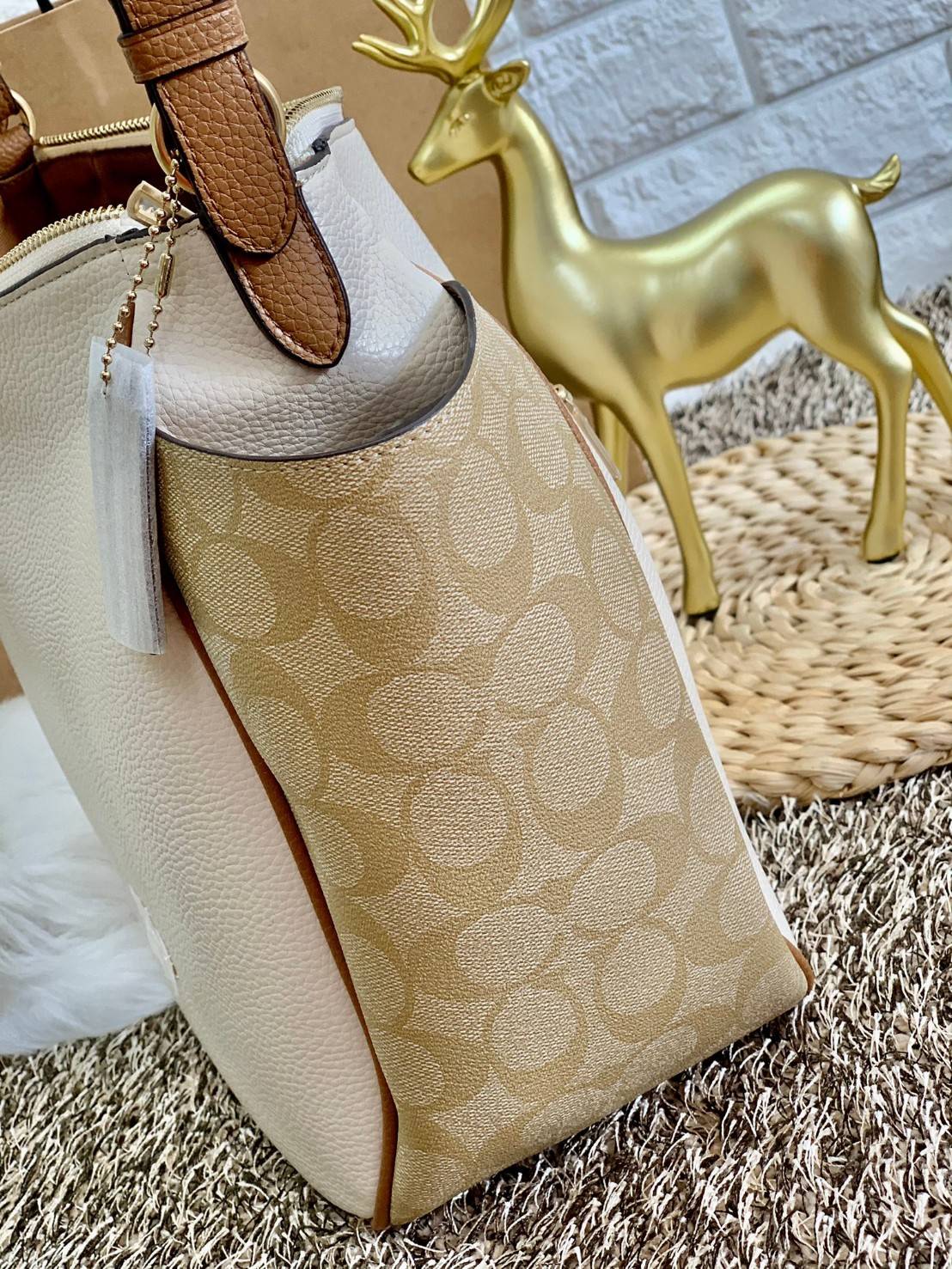 สินค้าออกใหม่ พร้อมคอลเลคชั่นสีใหม่ล่าสุดค่ะ! COACH RORI SHOULDER BAG ((C2855)) พร้อมส่งที่ไทย สวยก่อนใครแน่นอนค่ะ! กระเป๋าสะพายไหล่ หนังแท้ชั้นดีที่สุด หนังนิ่ม ทรงสวย หลงรักแน่นอนค่ะ😘