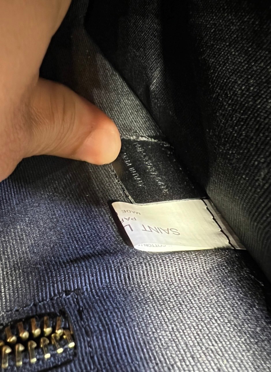 หนังแท้ YSL college large chain bag in quilted leather 30cm กระเป๋าสะพายใบใหญ่ ดีไซน์ทรงสวยหรู ตอบโจทย์ได้ทุกสไตล์ ภาพสินค้าถ่ายจากงานขายจริง ใช้งานต่างประเทศได้