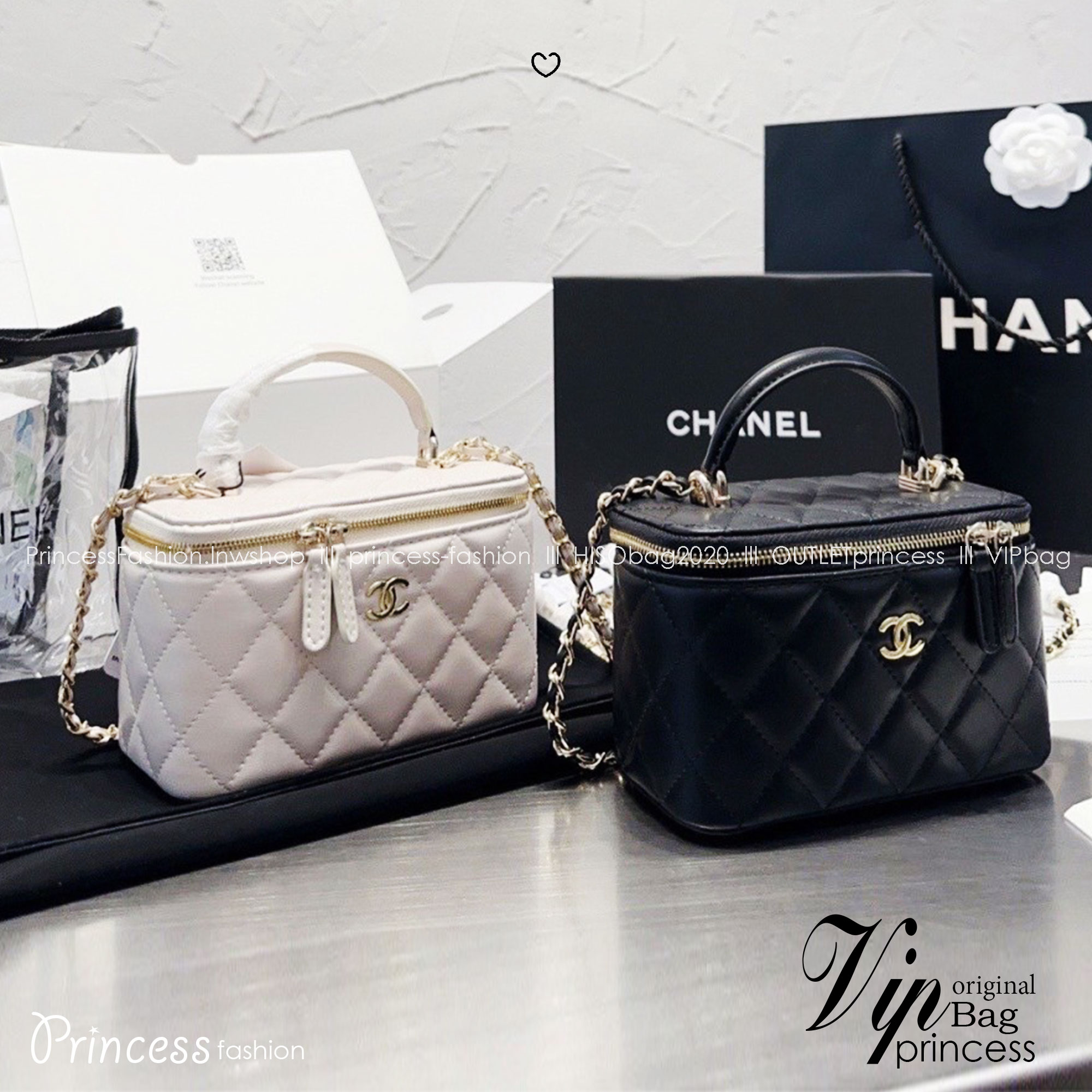 CHANEL Vanity Top Handle Bag / Chanel makeup bag กระเป๋าใส่เครื่องสำอางค์สวยหรู น่ารักลูกคุณหนูต้องยกให้ใบนี้เลยค่า ด้านในกว้างขวาง จะใช้เองหรือเป็นของขวัญ ของฝาก แนะนำรุ่นนี้เลยค่ะ!