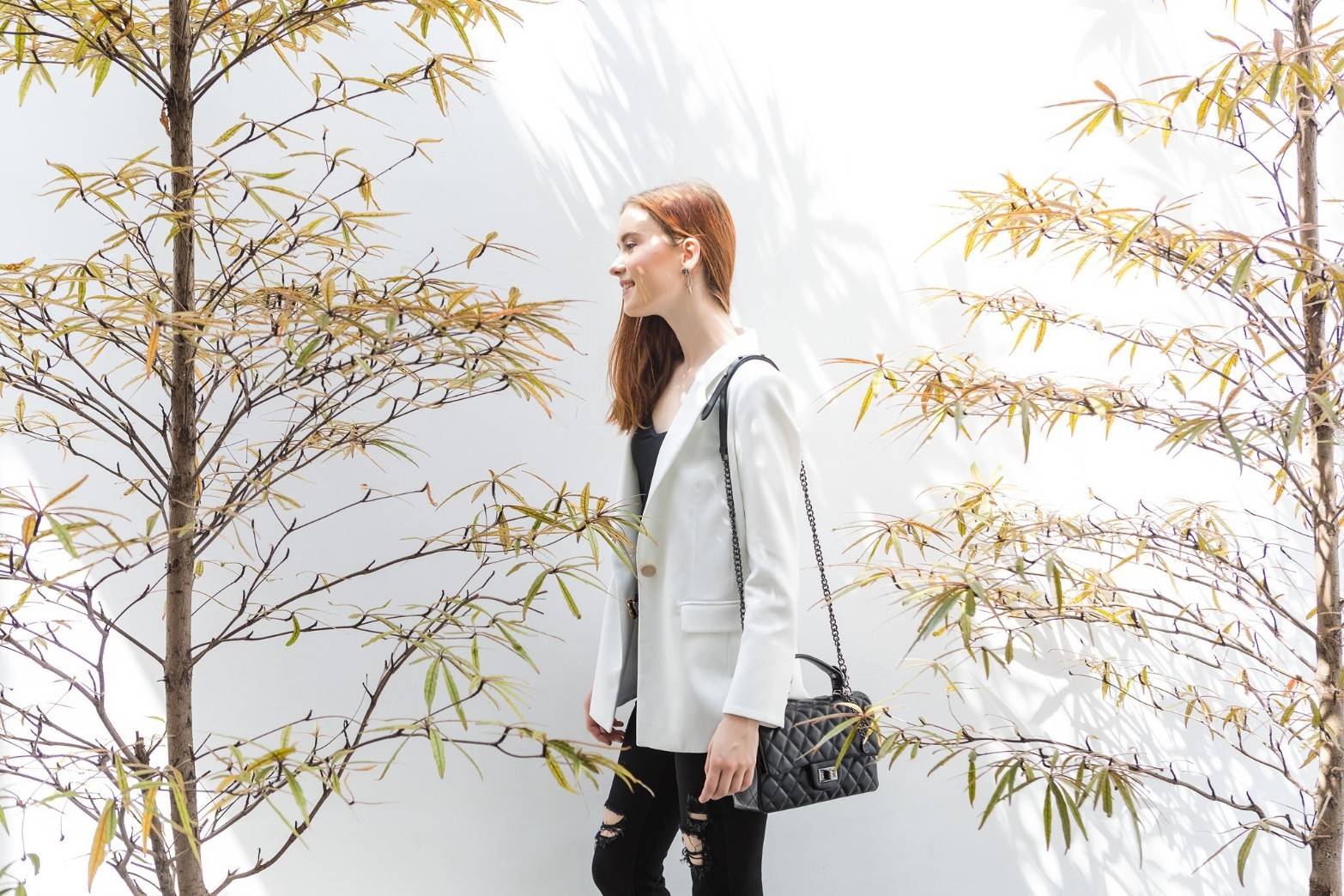 รุ่นขายดี KEEP รุ่น Coco chain handbag ✨ Collectionใหม่ตัวกระเป๋าผลิตจากหนัง Microfiber สวย ทนขึ้นกว่าเดิม การตัดเย็บ นิ่ม ฟู ตึง สวยอยู่ทรงตามแบบฉบับของแบรนด์ รุ่นใหม่ตัวนี้ปักลายตารางสวยหรู การเย็บประณีตทุกตาราง อะไหล่สีดำ เงา เกรดพรีเมี่ยม