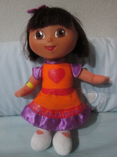 Dora Happy Hug Soft Doll ของเล่นมือสอง