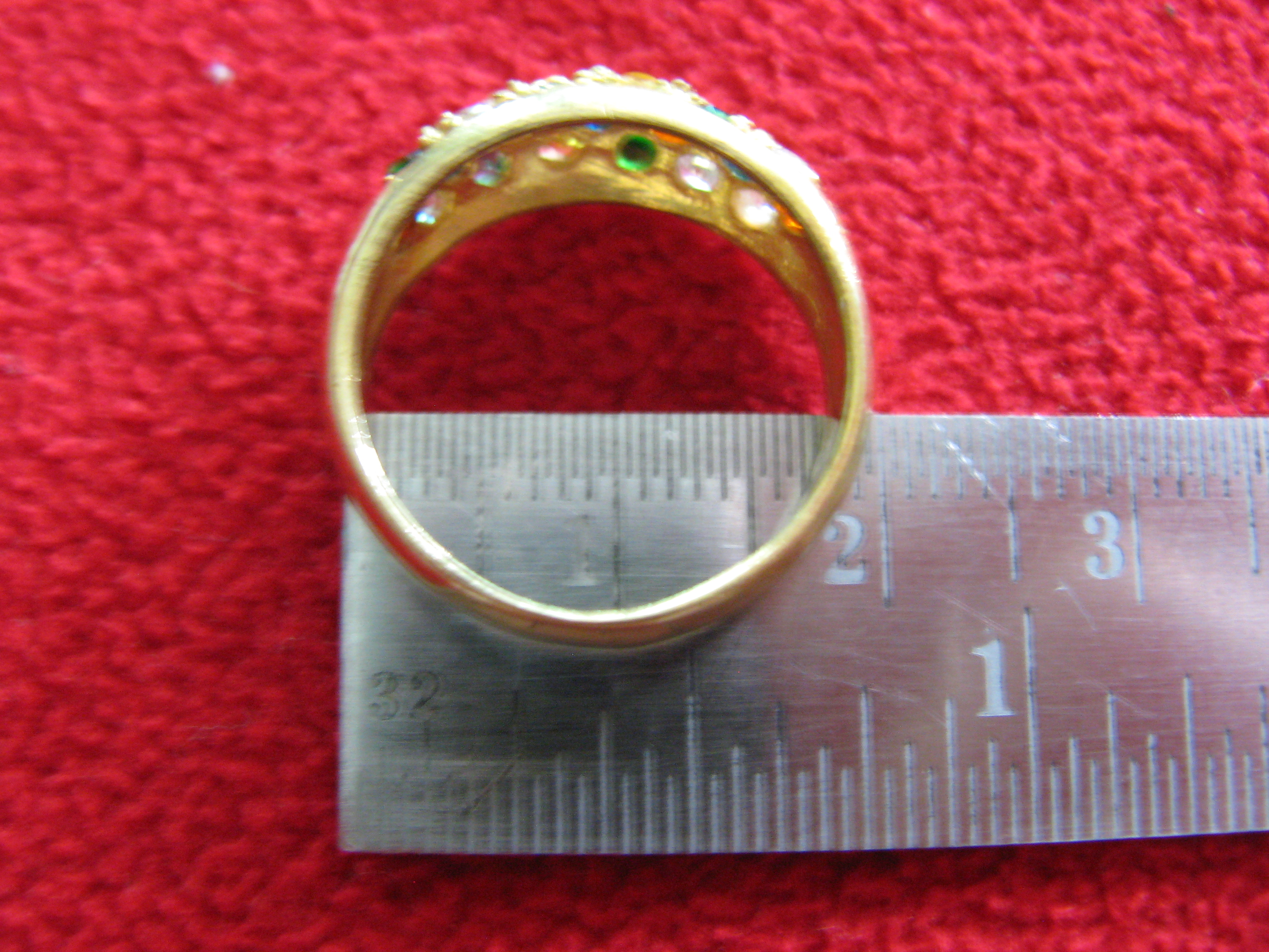 สินค้าจองค่ะ แหวนพลอย5สี เนื้อทองเหลืองค่ะ