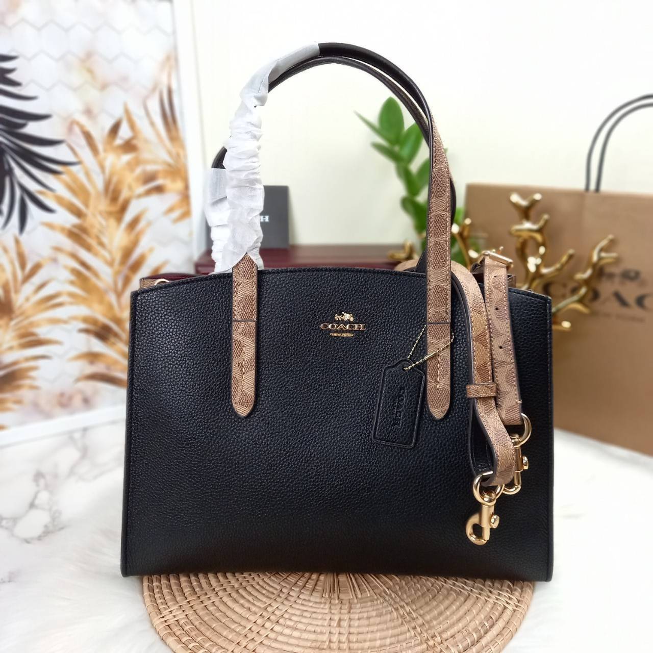 COACH CHARLIE CARRYALL IN SIGNATURE CANVAS (31210) ðšāđāļĢāļĩāļĒāļāļŦāļĢāļđ āļāļĨāļēāļŠāļŠāļīāļ//āļāļĢāļ°āđāļāđāļēāļāļ·āļ āļāļĢāļ°āđāļāđāļēāļŠāļ°āļāļēāļĒ āļāļĢāļ TOTE āļŠāļļāļāļŦāļĢāļđāļŦāļĢāļē āļāļĩāđāļāļāđāđāļāđ āđāļĄāđāļāļģāđāļ// āļ§āļąāļŠāļāļļāđāļāļāļ§āļēāļŠ āļāļŠāļĄāļŦāļāļąāļāđāļāđāļāļļāļāļ āļēāļāđāļĒāļĩāđāļĒāļĄ āļĢāļđāļāļāļĢāļāđāļāļāđāļāđāļ āļĨāļēāļĒ SIGNATURE āļŠāļ§āļĒāļĄāļēāļ// āļāđāļēāļāđāļāļĄāļĩ 2 āļāđāļāļāđāļĨāđāļāļāļ§āđāļēāļ āđāļĨāļ°āļāļĩāļ 1 āļāđāļāļāļāļīāļāļ