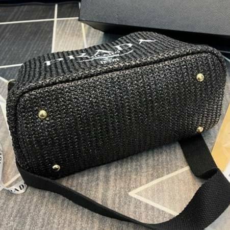 VIP 🥂 PRADA shopping summer bags / Prada Tote Bag 12" กระเป๋าสานสีโทนน่ารัก จุของได้เยอะ ภาพสินค้าถ่ายจากงานขายจริง พร้อมส่ง
