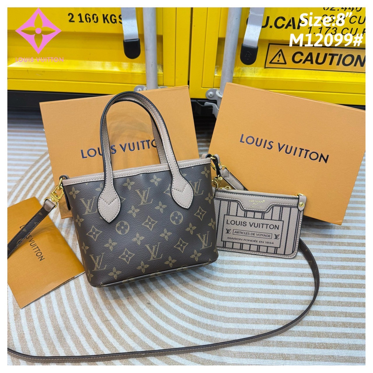 LV Neverfull Bandouliere Inside Out BB Bag Monogram Canvas กระเป๋าทรงโท้ทไซส์เล็ก พร้อมใบลูกพิมพ์ลายแบรนด์สุดไอคอนิก กลับใช้งานได้ 2 ด้านสุดคุ้ม