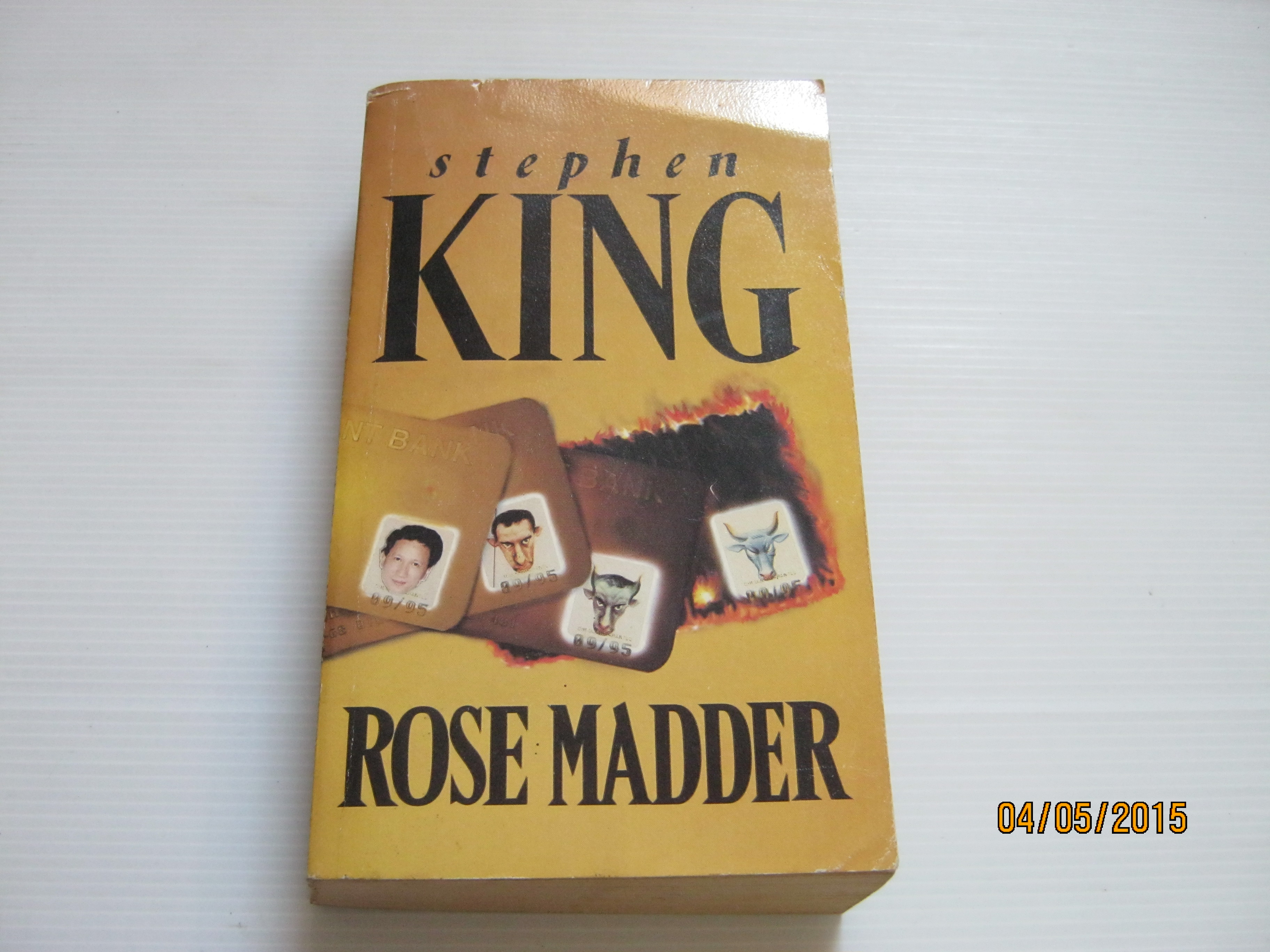 โรสแมดเดอร์ (Rose Madder) Stephen King เขียน สุวิทย์ ขาวปลอด***สินค้าหมด***