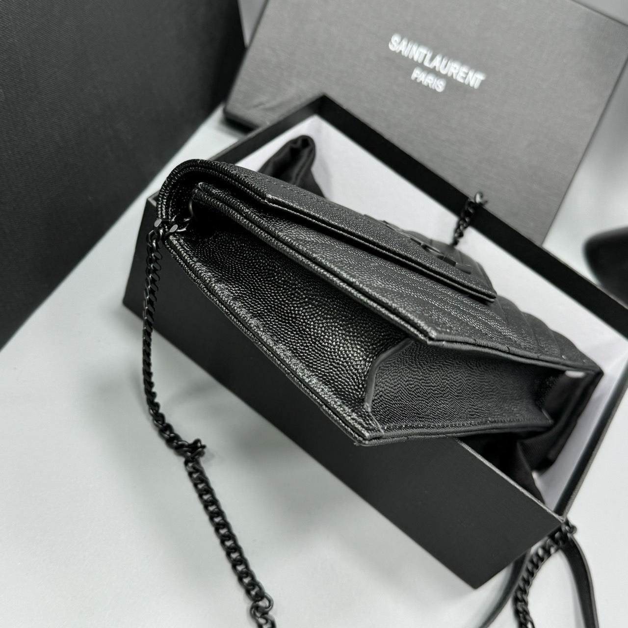 YSL Envelope WOC 7.5 Wallet on chain / YSL Clutch Bag 7.5" กระเป๋าสะพายรุ่นยอดนิยม เกรดหนังคาเวียร์สวยเต็มใบ เกรดออริ 1:1 ใช้งานต่างประเทศได้