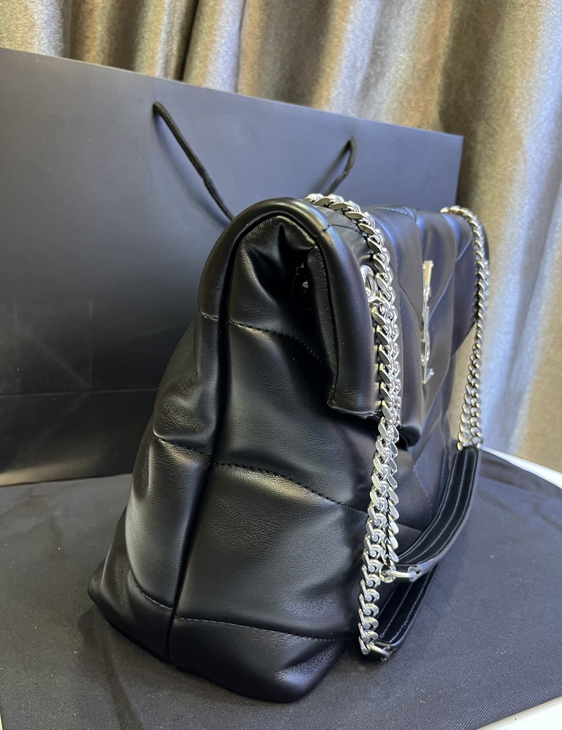 YSL PUFFER MEDIUM IN NAPPA LEATHER 35cm กระเป๋าสะพาย เกรดหนังสวยเต็มใบ เกรดออริ 1:1 ใช้งานต่างประเทศได้