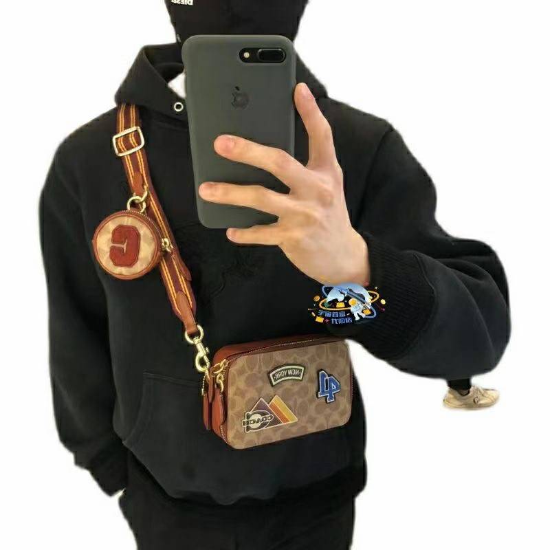 COACH CHARTER SLIM CROSSBODY IN SIGNATURE CANVAS WITH PATCHES ((C6744)) 📌พร้อมส่งที่ไทย สวยก่อนใครไปเลยยค่าา! 🌈จัดส่งพร้อมกระเป๋าพวงกุญแจแบรนด์แบบมีซิปอีกหนึ่งใบ กระเป๋าสะพายแบบครอสบอดี้ร์ หนังแท้สวย