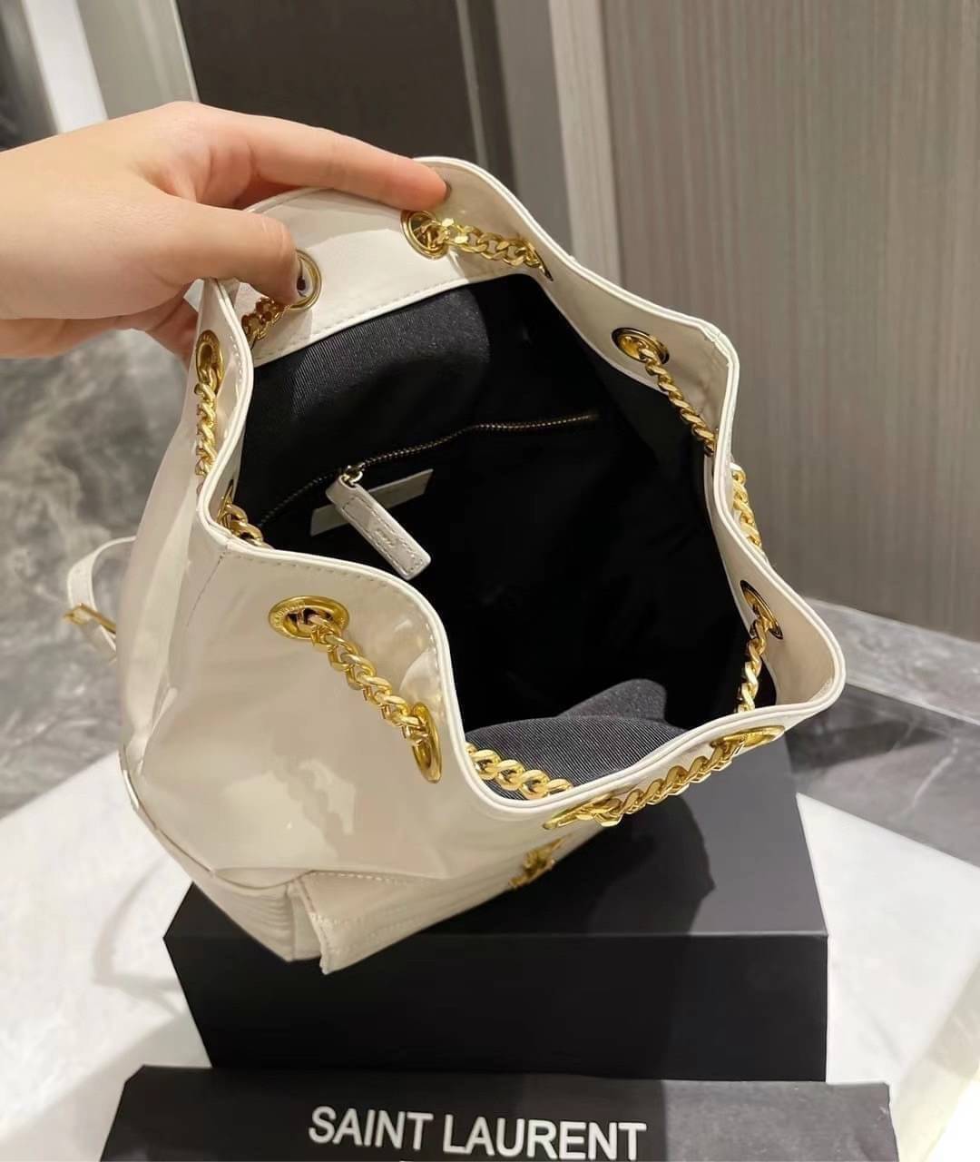 VIP Saint Laurent Joe Drawstring Quilted backpack / YSL Joe Drawstring / YSL Backpack 8" กระเป๋าเป้ใบเล็ก พร้อมส่ง ภาพถ่ายจากงานจริง