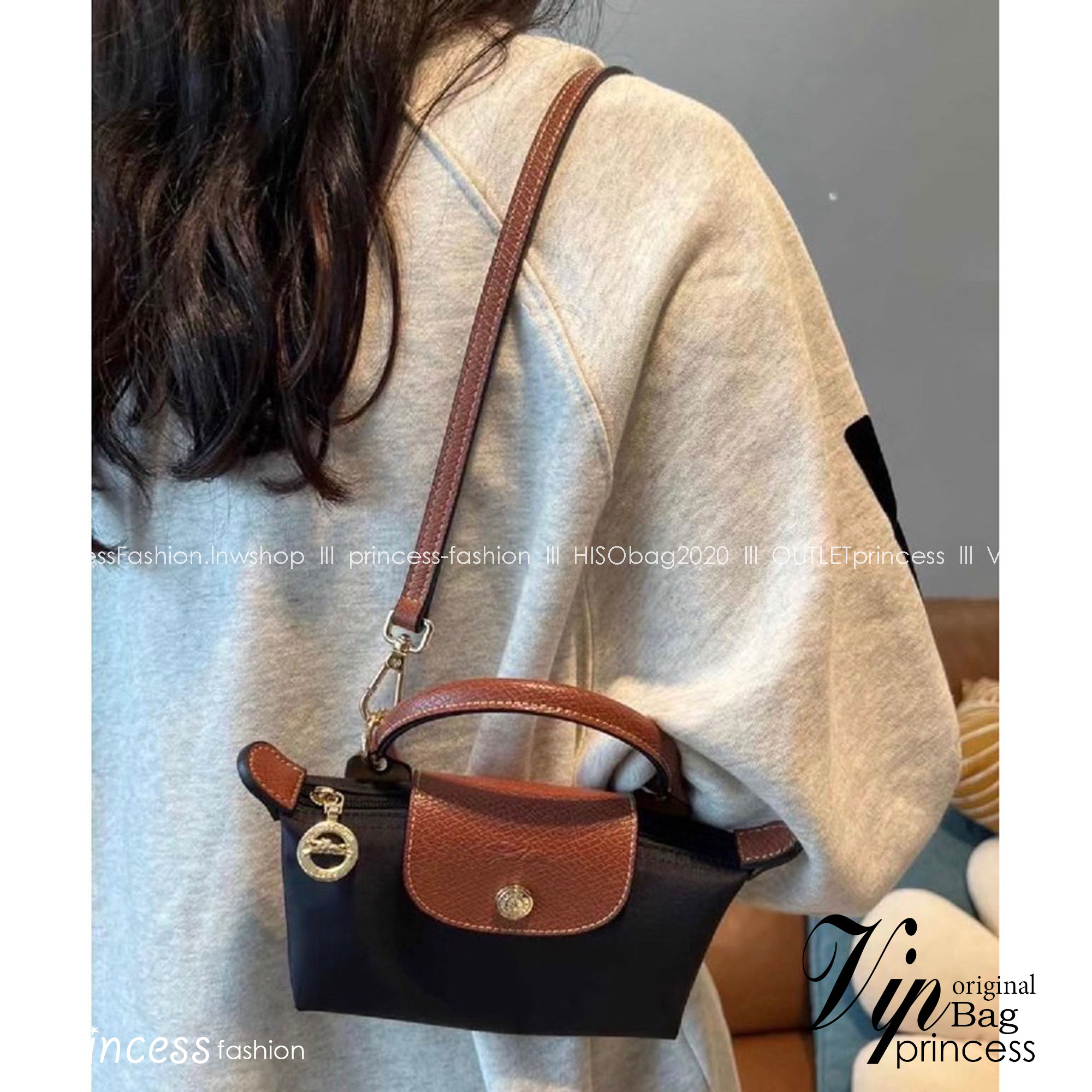 LONGCHAMP LE PLIAGE ORIGINAL Pouch with handle กระเป๋าใบเล็กขนาดกระทัดเหมาะกับใส่ของจำเป็นจุกจิก กันน้ำได้ พร้อมส่ง