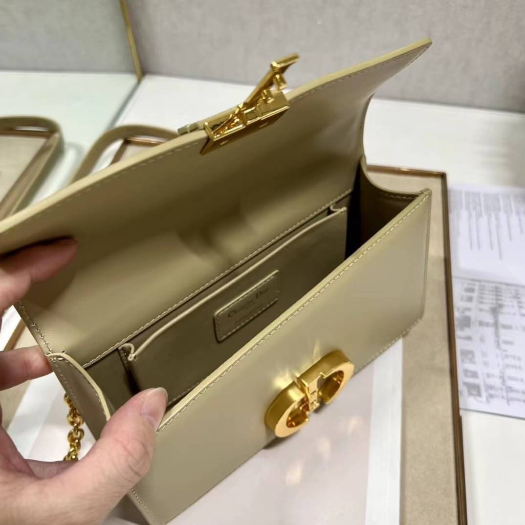 DIOR 30 MONTAIGNE EAST-WEST BAG WITH CHAIN เกรดเทพออริจินอล หนังแท้ งานดีสุด ภาพถ่ายจากงานขายจริง ใช้งานต่างประเทศได้