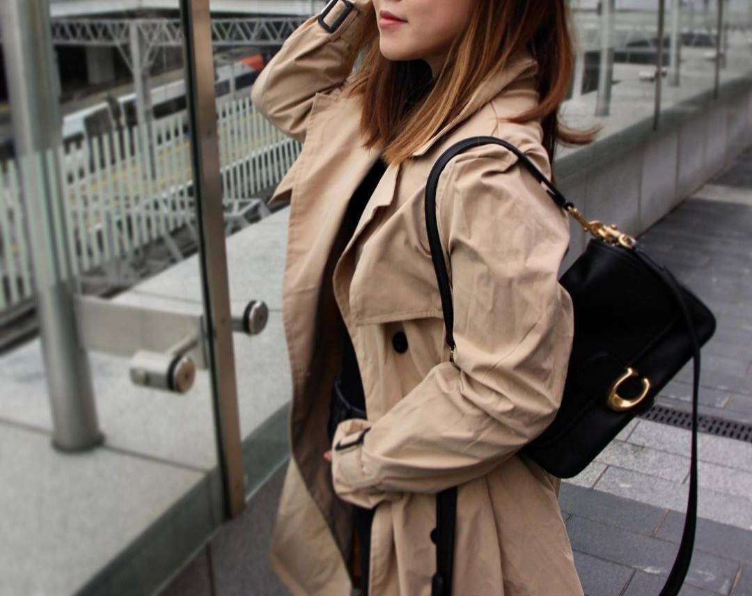 COACH SOFT TABBY SHOULDER BAG (C4823//C5261) กระเป๋าถือ กระเป๋าสะพาย ที่ใครๆก็เข้าถึงได้ หรูหรา คลาสสิค ลุคเรียบร้อย แต่ความสวยไม่น้อย! ดาเมจความลุคผู้ดีรุนแรงมาก!!เกินต้าน!!// วัสดุหนังแท้ทั้งใบ หนังเรียบ หนังนิ่มมากๆ อยู่ทรงสวยมากๆด้วย// ด้านในโล่งกว้าง