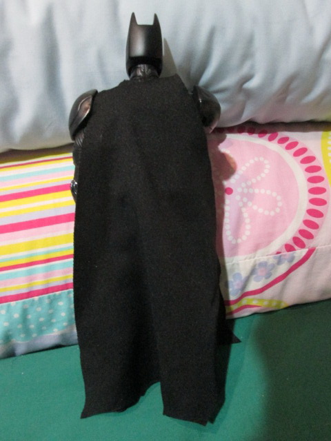 DC Batman The Dark Knight 11 Inch Tall Action Figure ของเล่นมือสองสภาพดีมากค่ะ