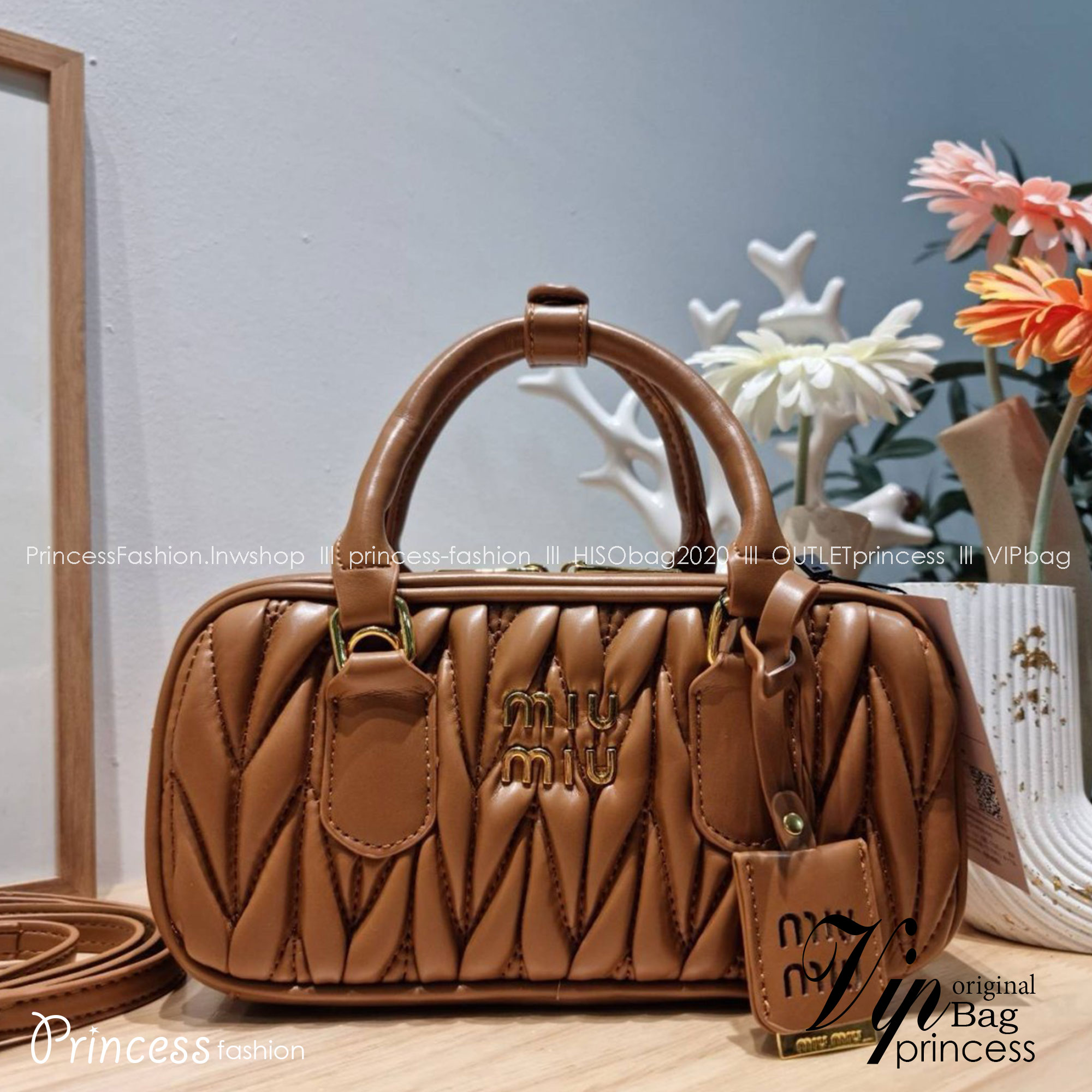 MIU MIU ARCADIE METELASSE LEATHER BAG กระเป๋าถือ/สะพายสุดชิค คุ้มมากไม่อยากให้พลาดน้า