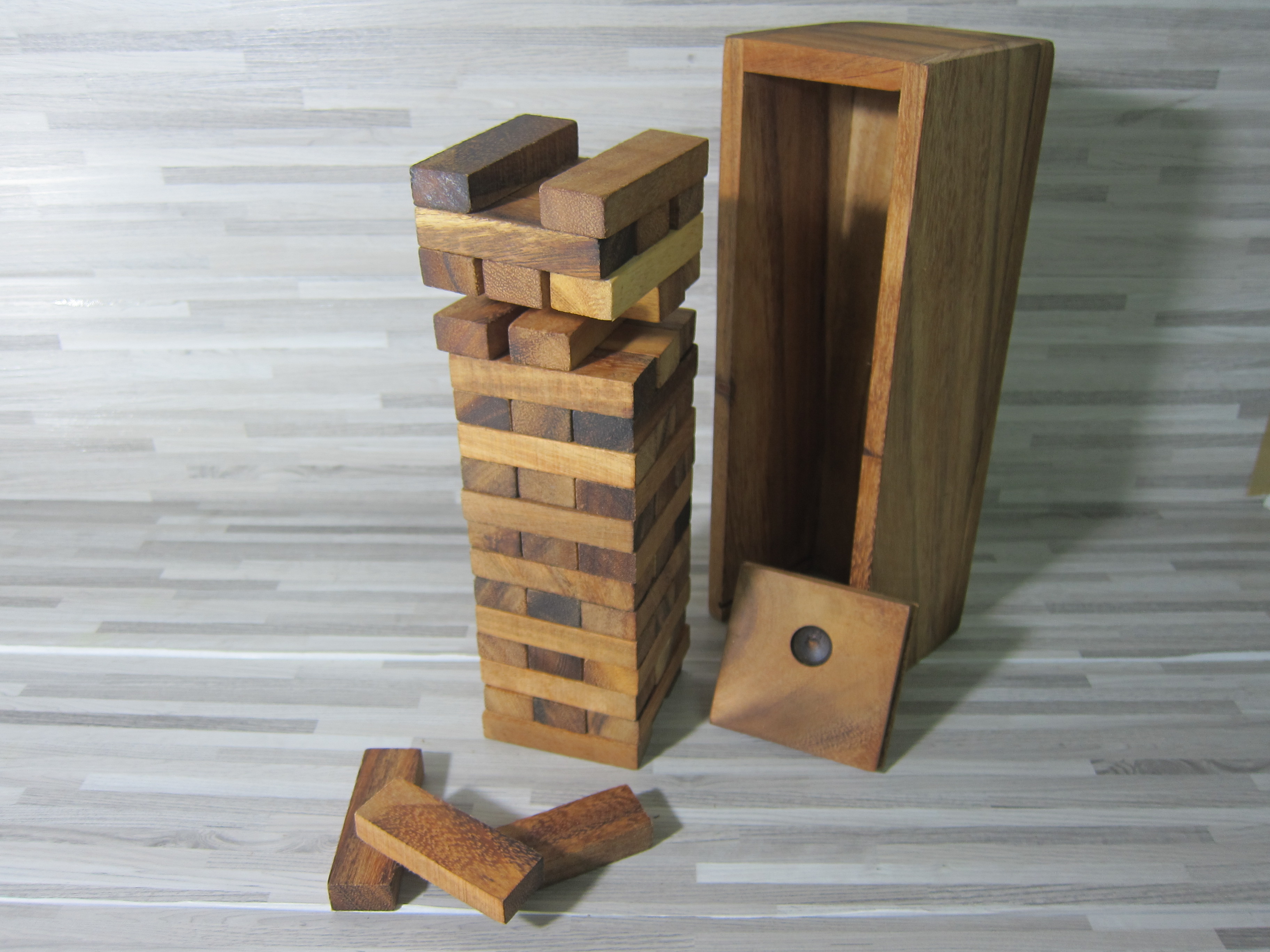 Jenga เจงก้า เกมตึกถล่มแบบไม้ไซส์ใหญ่(Size L)แบบขัดเสี้ยน เกมดึงไม้ คอนโดไม้