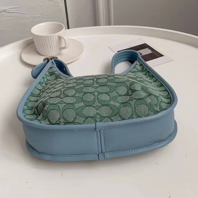 Coach ERGO SHOULDER BAG Glovetanned leather One credit card slot