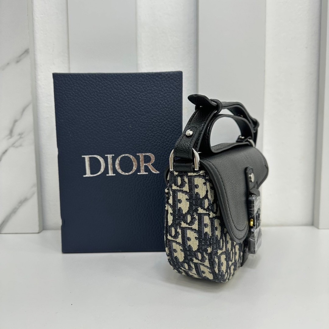 พร้อมส่ง 2 สี DIOR Mini Saddle Messenger Bag with Flap กระเป๋าคาดอกดิออร์ เกรดออริ สลับแท้ 1:1 ใช้ต่างประเทศได้