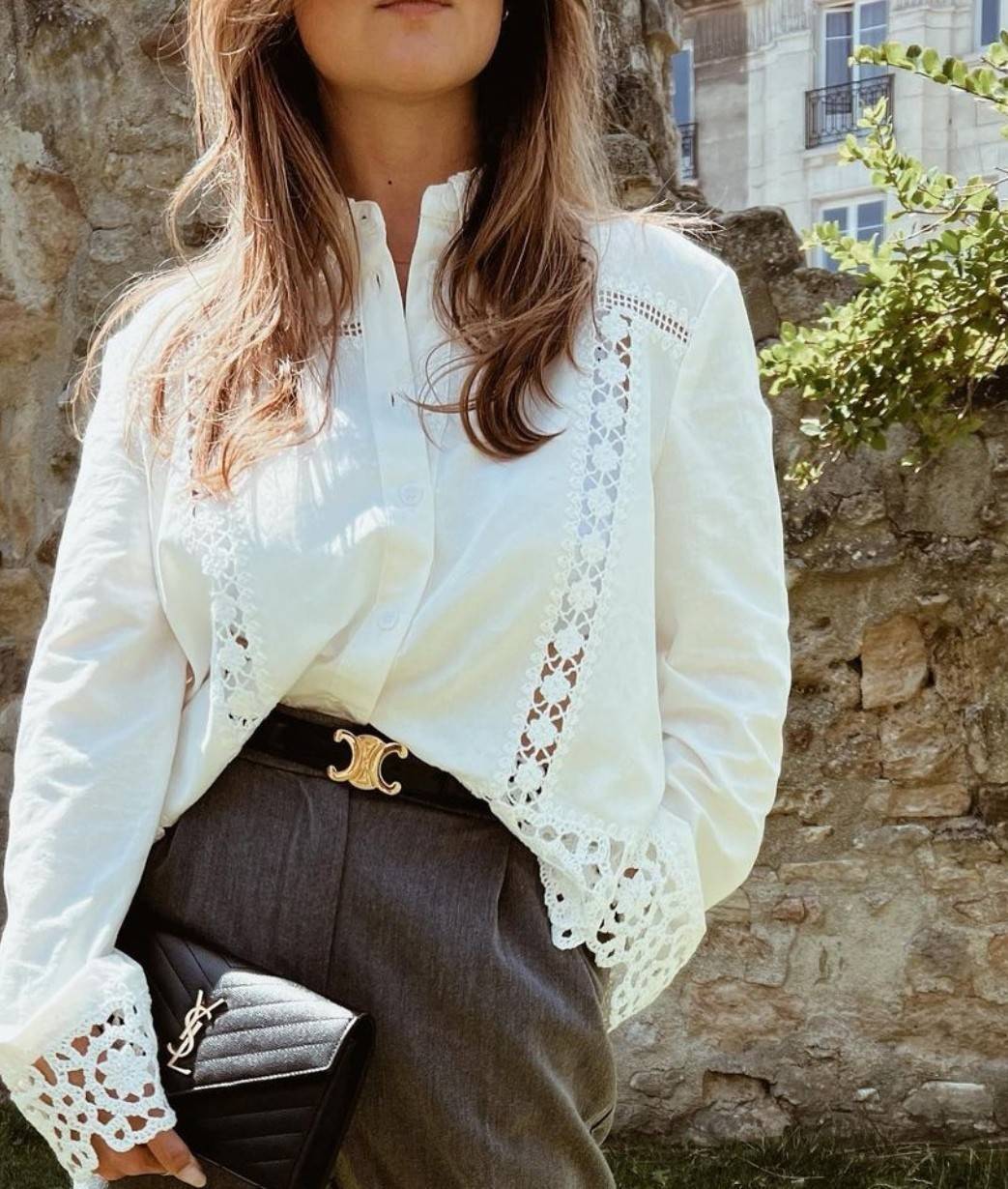 VIP 🥂 Celine Vintage Logo Leather Belt VIP เข็มขัดซีลีนใช้ได้ทั้งชายหญิง วัสดุ Calfskin หนังเรียบสวยหัวเข็มขัดโลโก้แบรนด์แบบ 3D Vintage สีทองสายปรับระดับได้ในดีไซน์เรียบหรูเข้ากับทุกลุ๊คใช้ได้ทั้งชายหญิง สินค้ามาพร้อม Original Package มีการ์ด ถุงผ