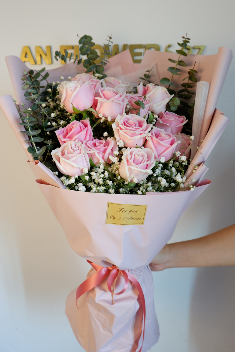 ช่อดอกไม้ ช่อกุหลาบชมพูมาลียา ช่อใหญ่