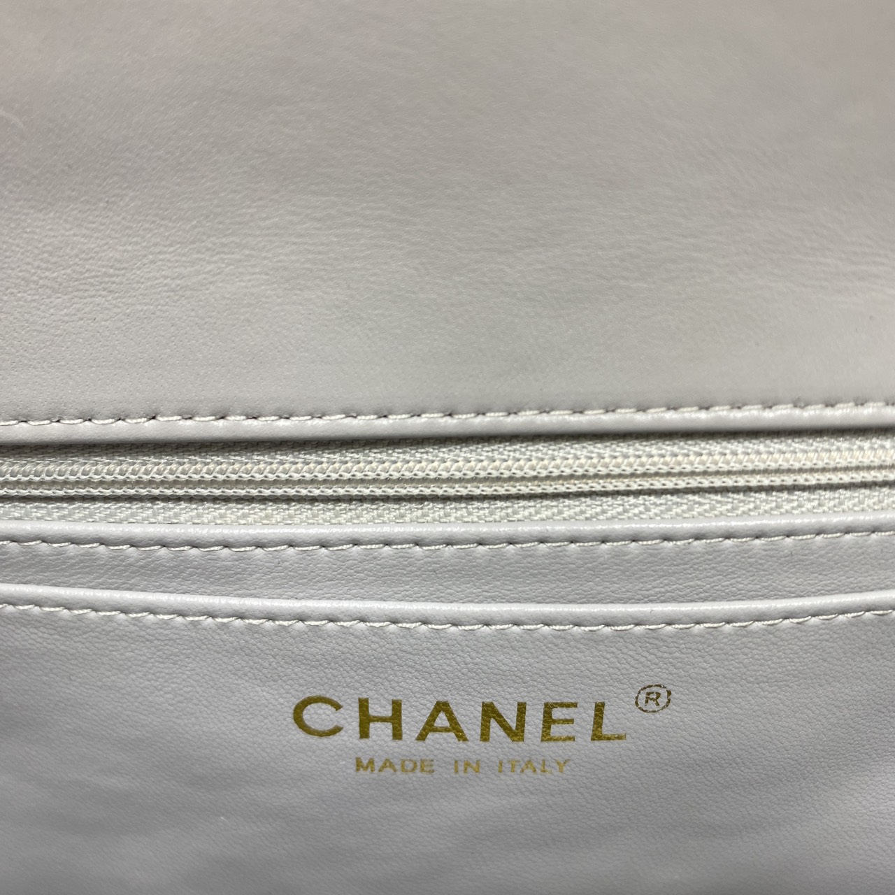 ORI หนังแท้ | CHANEL Classic Flap Bag TopHandle 20cm กระเป๋าสะพายคคลาสสิกพร้อมหูจับ หรูหราระดับตำนาน สวยงามเหนือกาลเวลา