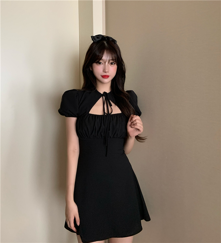 พร้อมส่ง 🌷 Mamba dress เดรสแขนสั้นแขนทรงบอลลูน (IN32220)